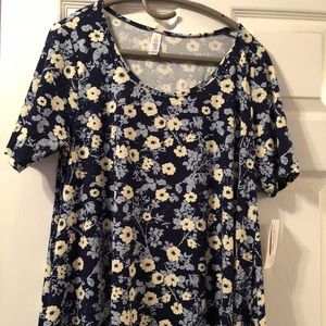 Lularoe Small Perfect Tee
